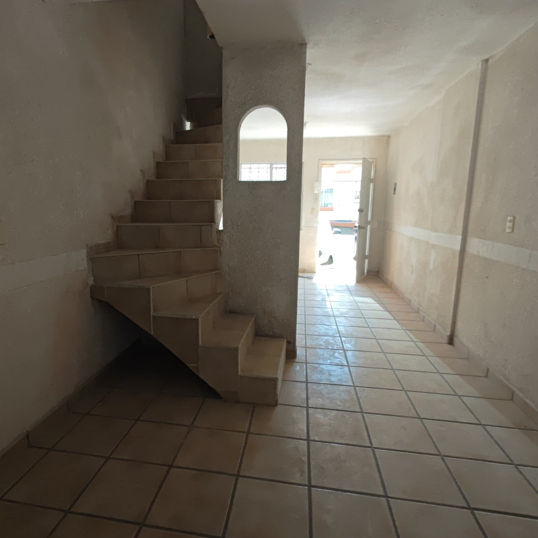 1469-24 PRIV. BAYONA, CASA 17, FRACC. VILLA DEL REAL, TECAMAC, ESTADO DE MEXICO